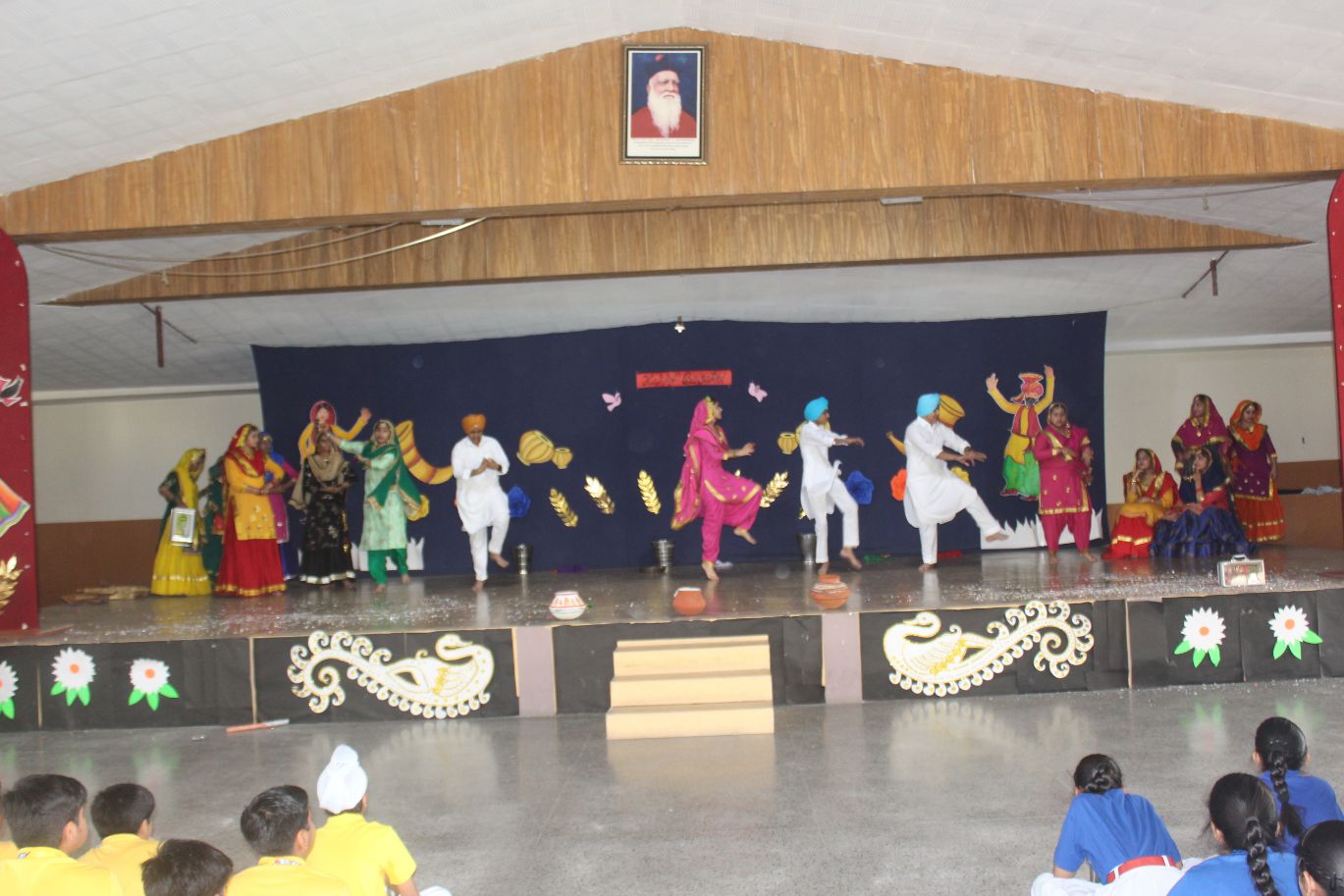 Inter House Group Dance Competition (Bhangra/Giddha)